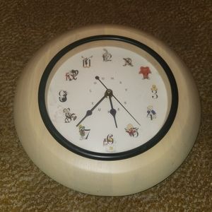 1997 WB Store Looney Tunes Wall Clock Foghorn Bugs Gossamer Daffy Porky